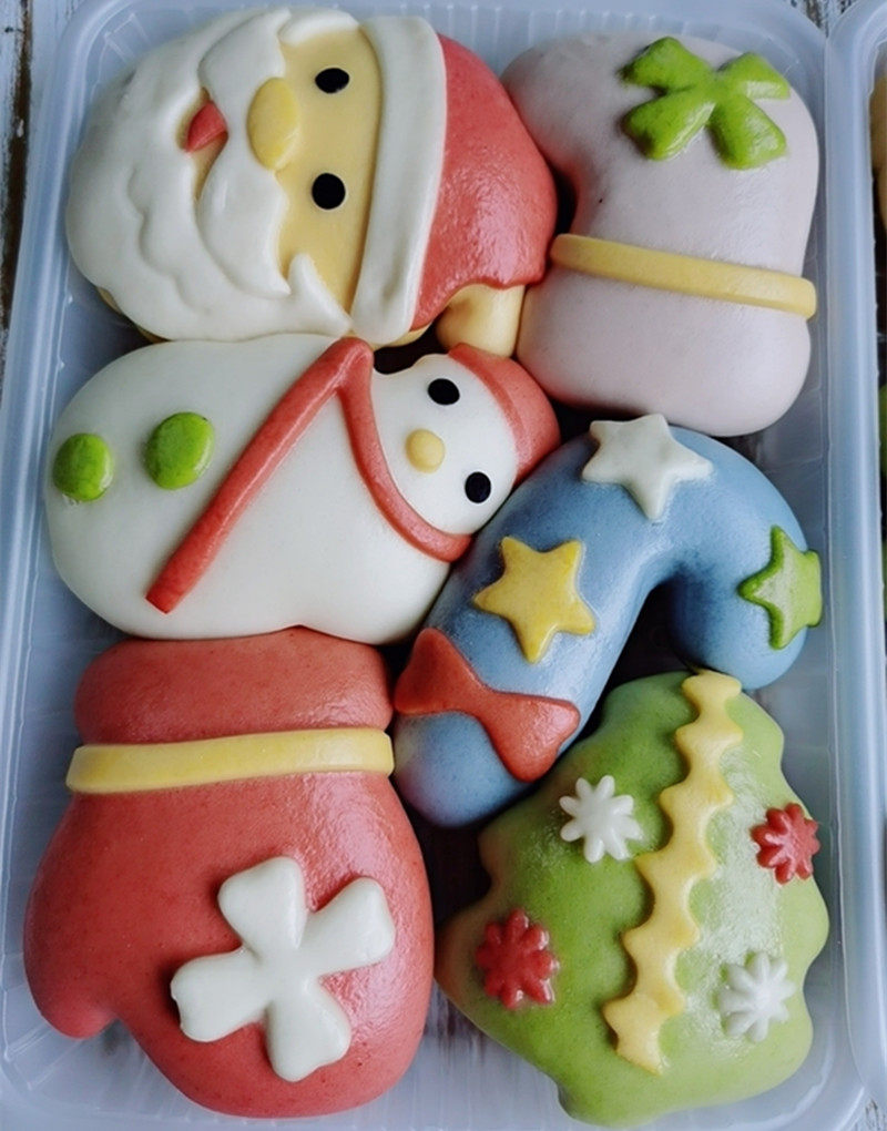 圣诞老人礼物果蔬馒头儿童早餐营养食品手工包点