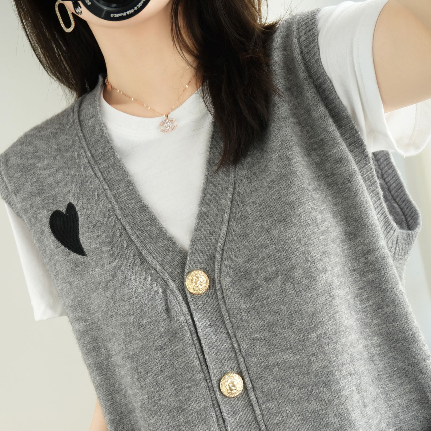 针织马甲背心女外穿韩版无袖羊毛毛衣开衫心形毛针织衫