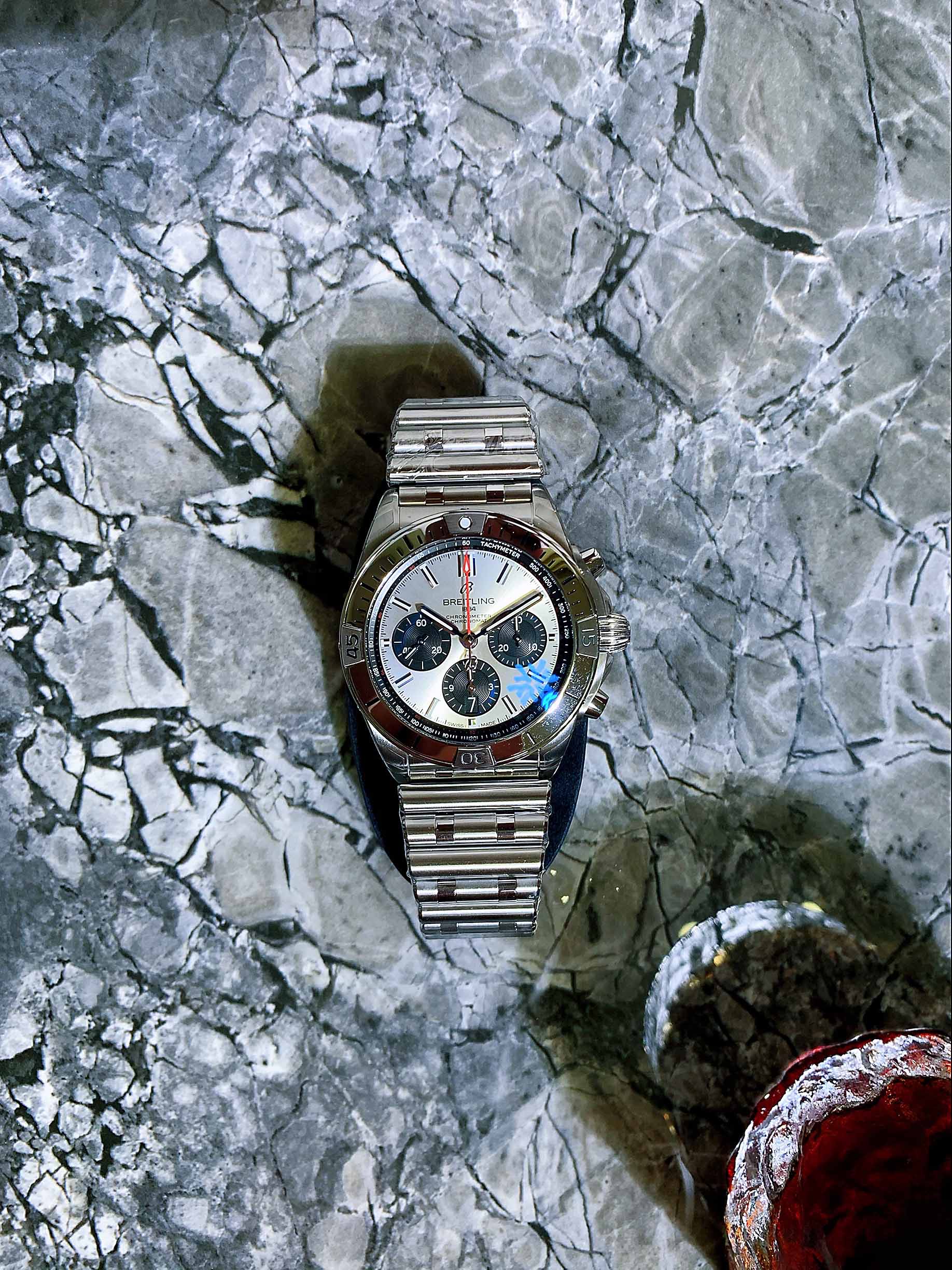 百年灵熊猫盘子弹带B01 42亳米自动机械男表AB0134101 AB01343A1