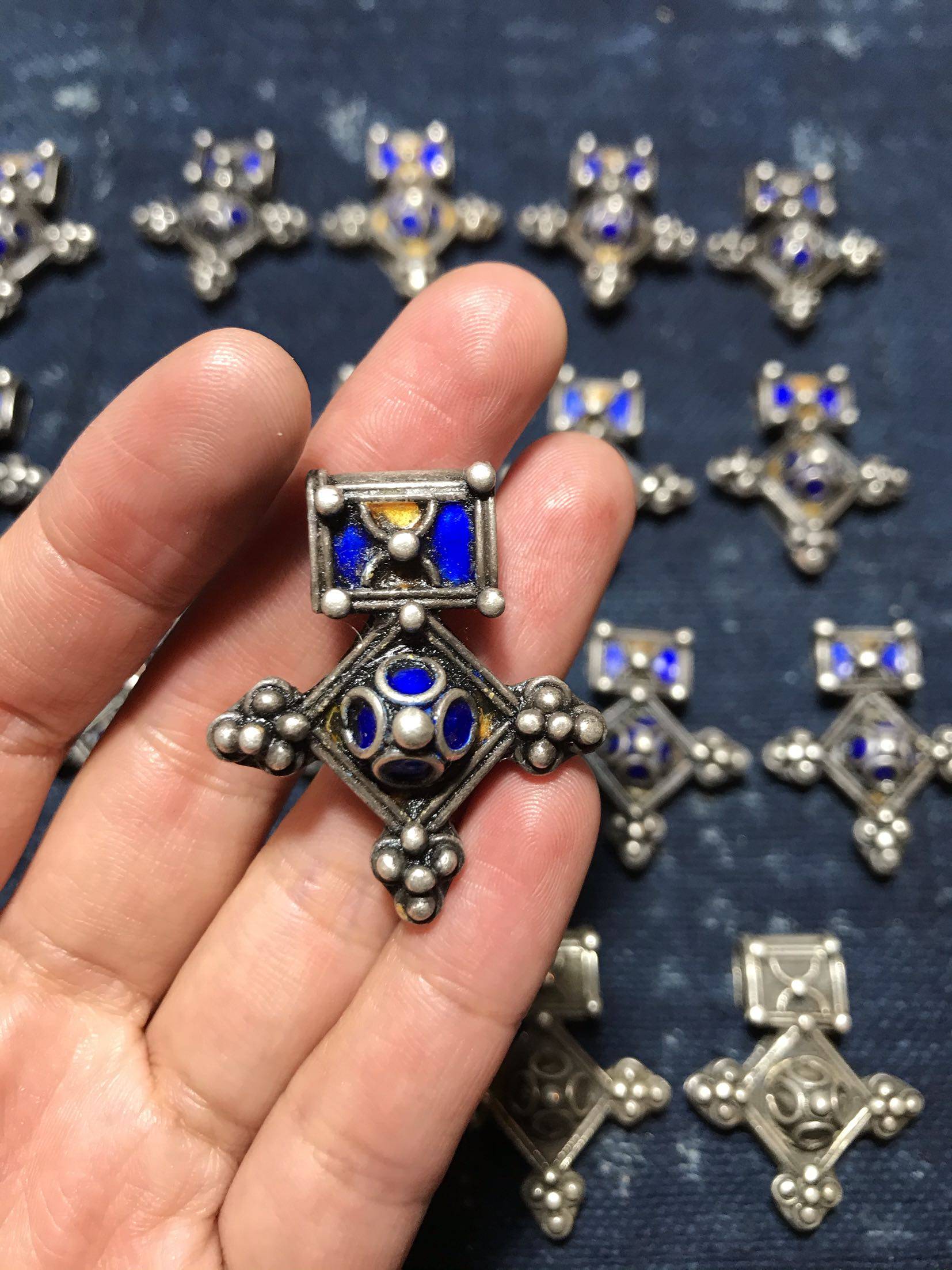 北非摩洛哥三毛同款我的宝贝布格德特蓝色色素吊坠项坠