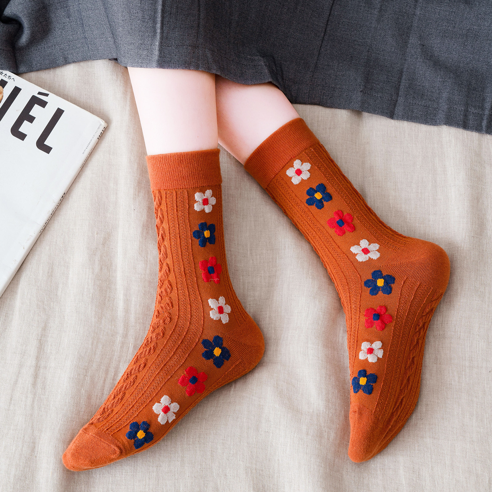 袜子女ins潮中筒袜纯棉秋冬季韩版长筒袜黑色复古堆堆袜韩国日系