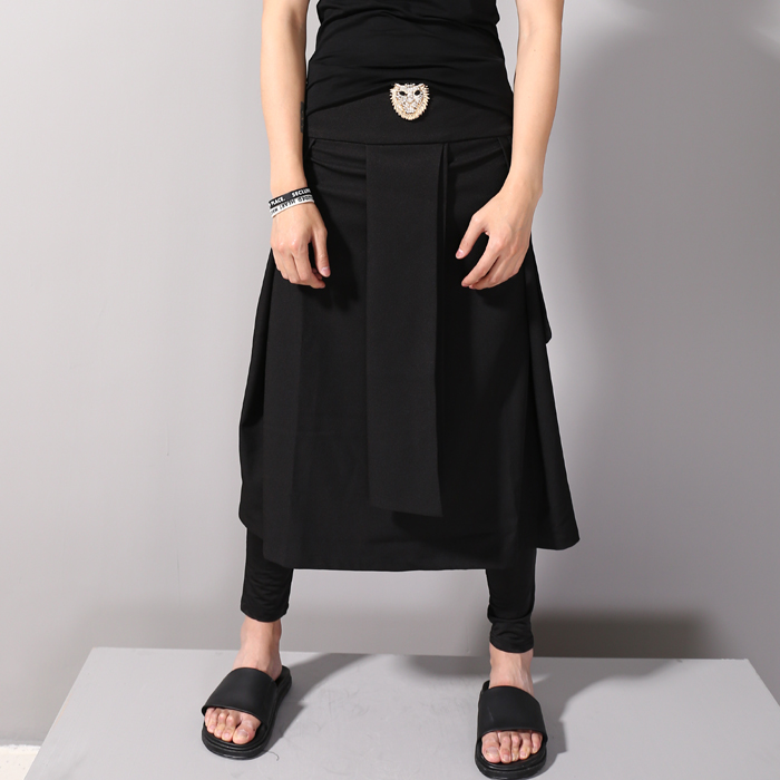 新款男士裙子潮男时尚金属镶钻豹子头中中长休闲裤