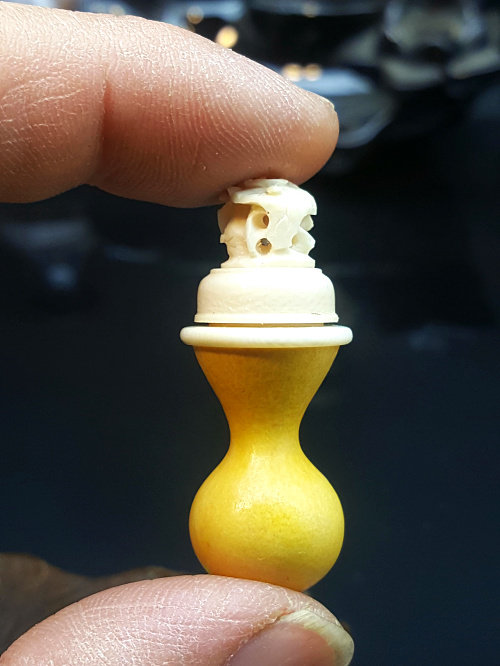 一阁精品品高本地本长亚腰镶口包浆高身手捻小葫芦