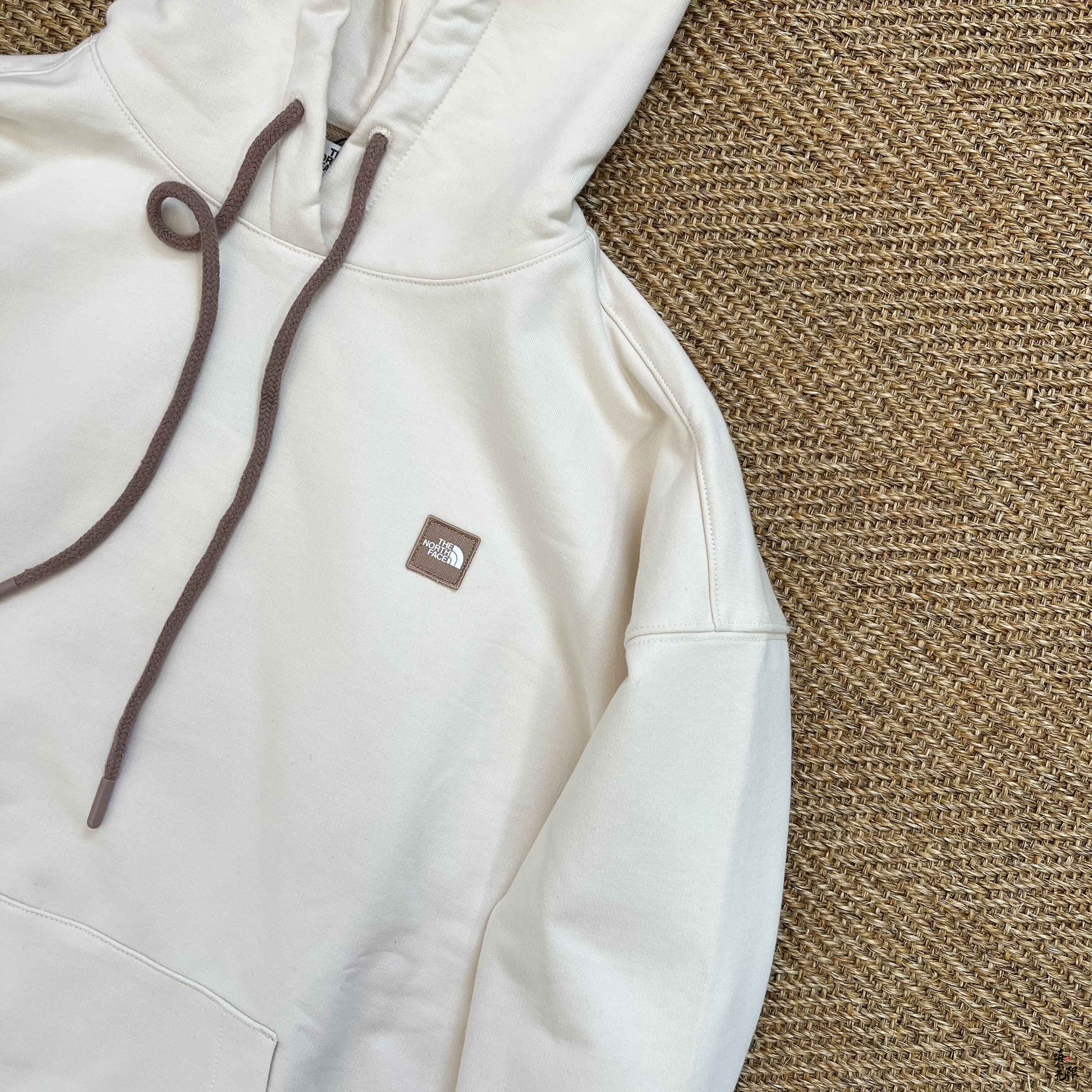 thenorthface北面新款纯色连帽防风保暖杏色运动卫衣