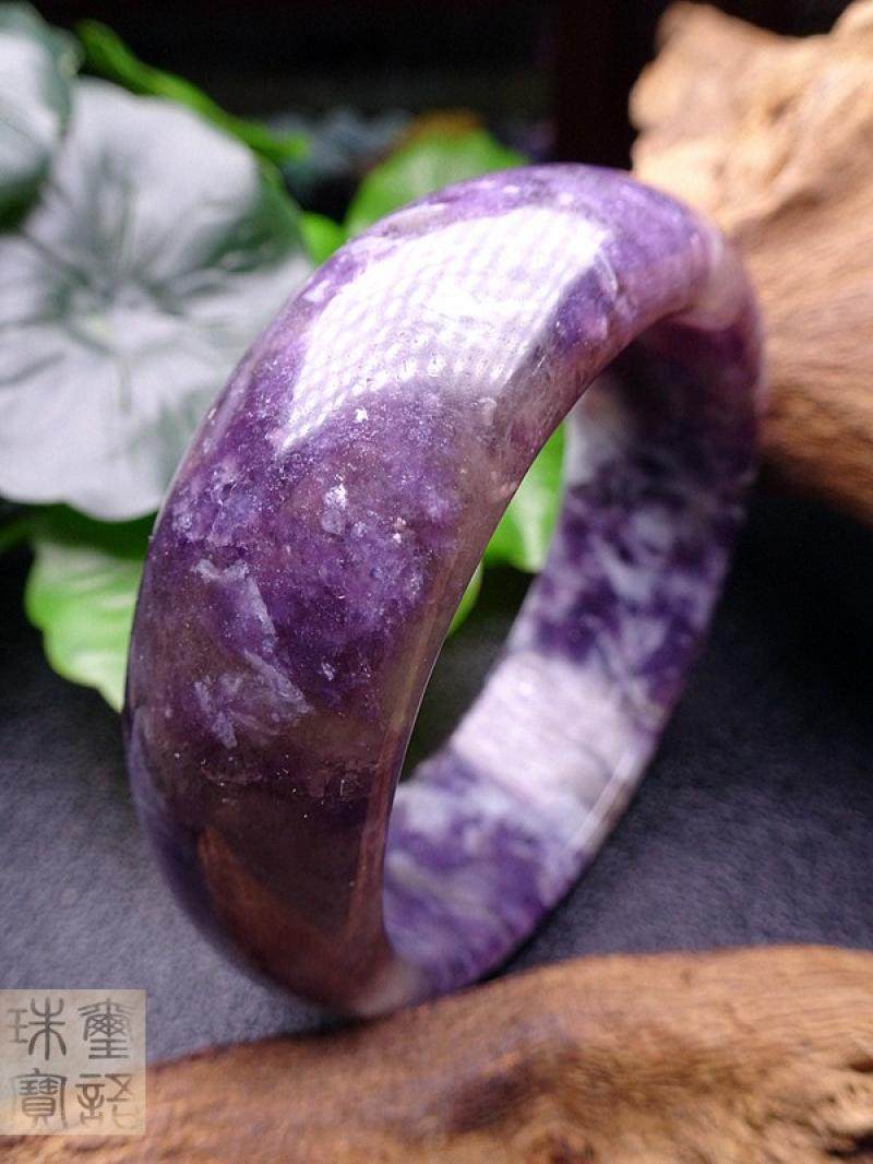 云母碧玺战国珍珠欧泊直销厂家贝壳石手镯石紫龙手镯