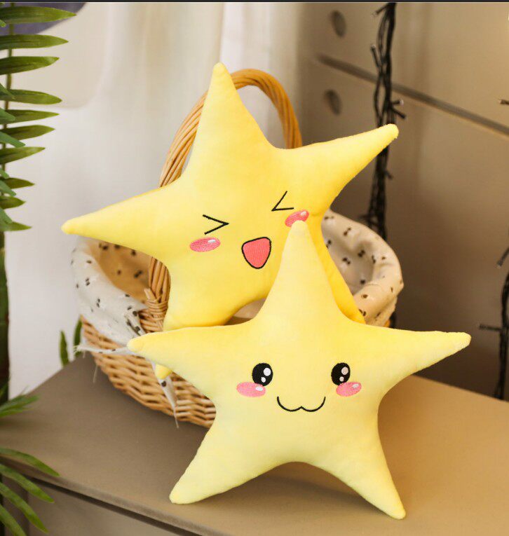 抱枕礼物可爱星星靠垫五角星毛绒玩具表情创意生日毛绒布艺类玩具