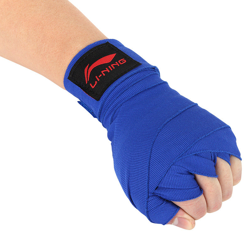 创意魔术贴绑带设计,提供便捷佩戴体验.