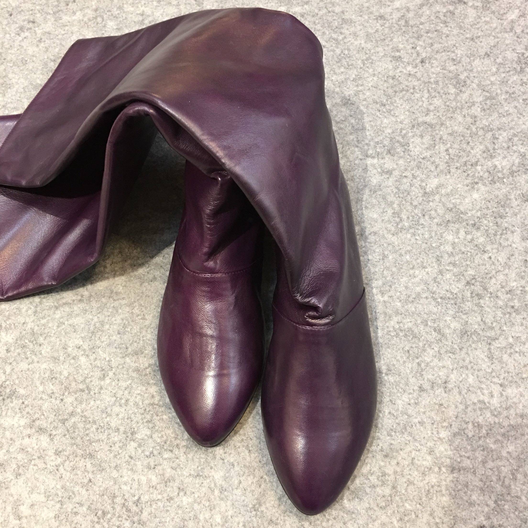 英国采购georginagoodman紫色羊皮尖头复古时装靴