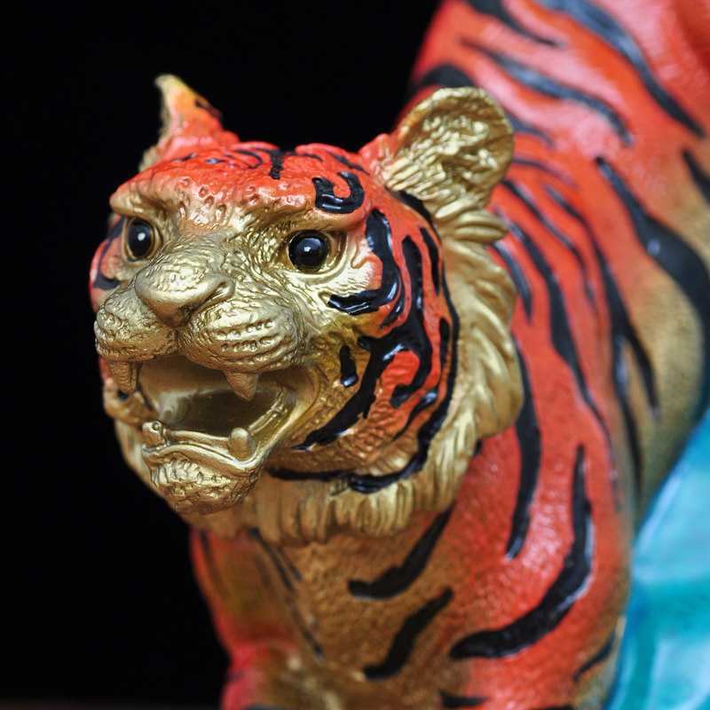 老虎彩铜摆件下山钱袋招财财虎家居客厅风水摆件