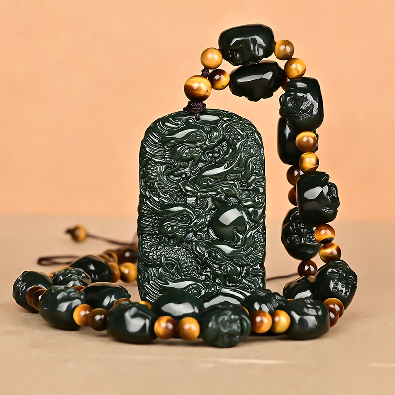 和田龙护身龙项链生肖挂件护身双面玉牌护主九龙项坠