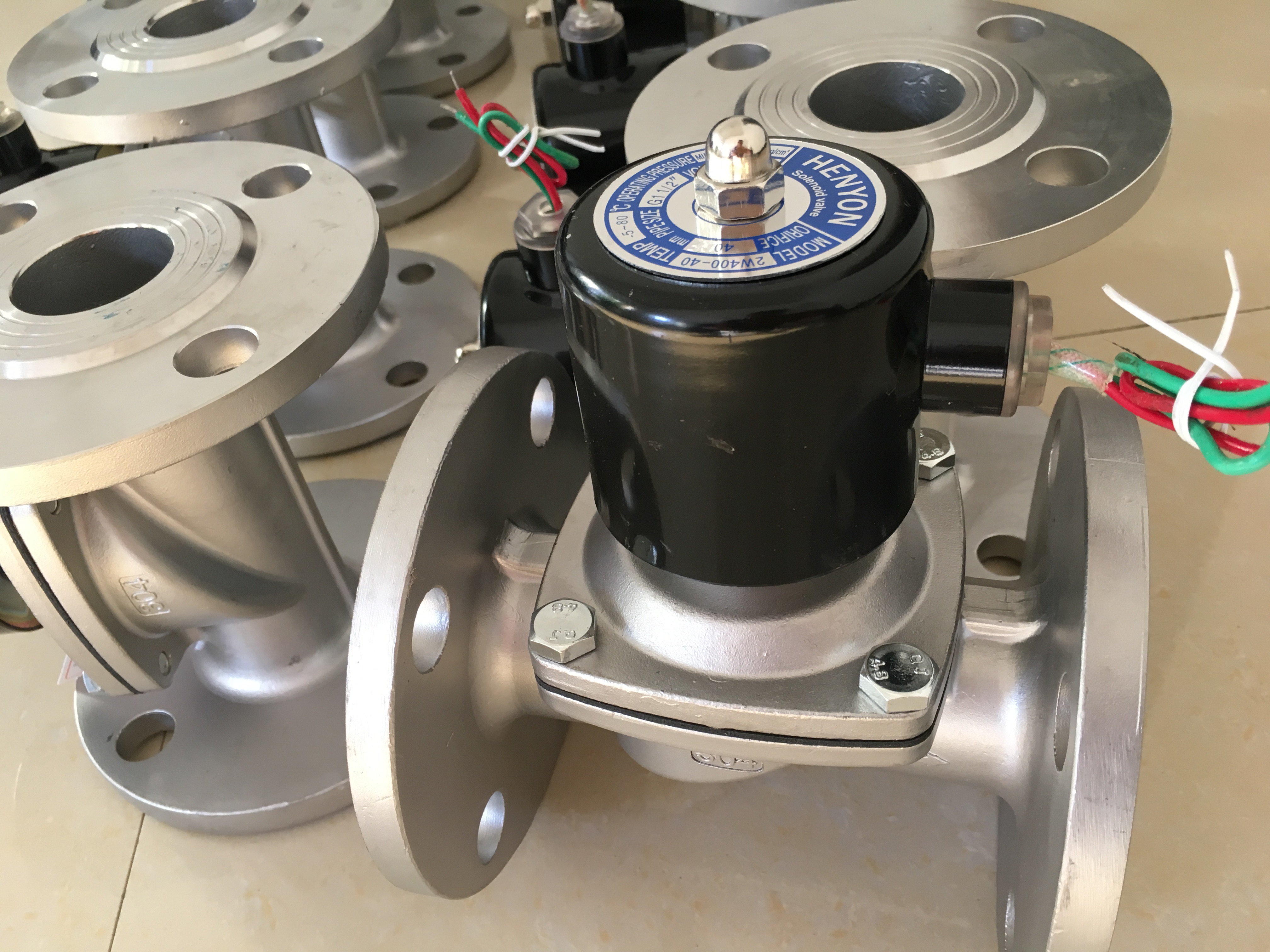 dn50不锈钢法兰电磁阀2w50050bf2s50050f水阀压力10kg其他阀门