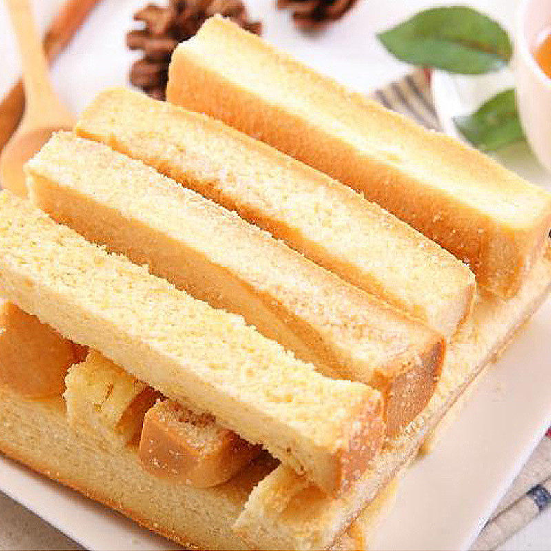 台湾排队购买奶酥条花莲特产县奶油酥条伴手礼饼酥性饼干