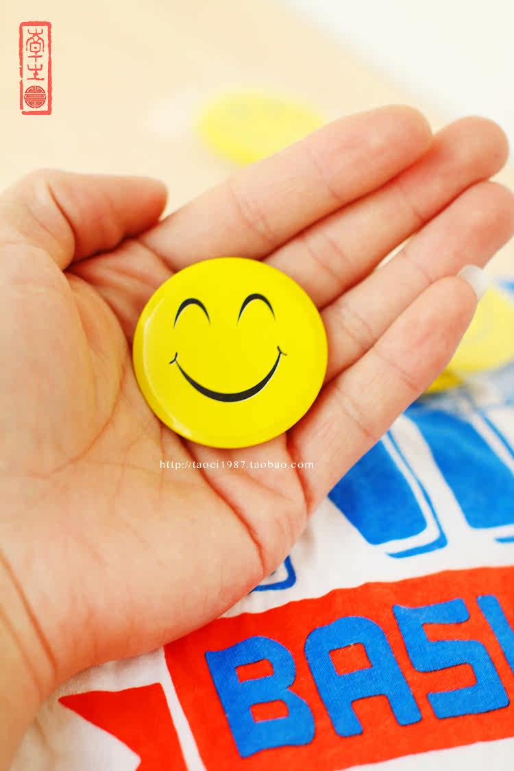 微笑经典可爱黄色笑脸胸针现货情侣时尚饰品流行首饰胸针