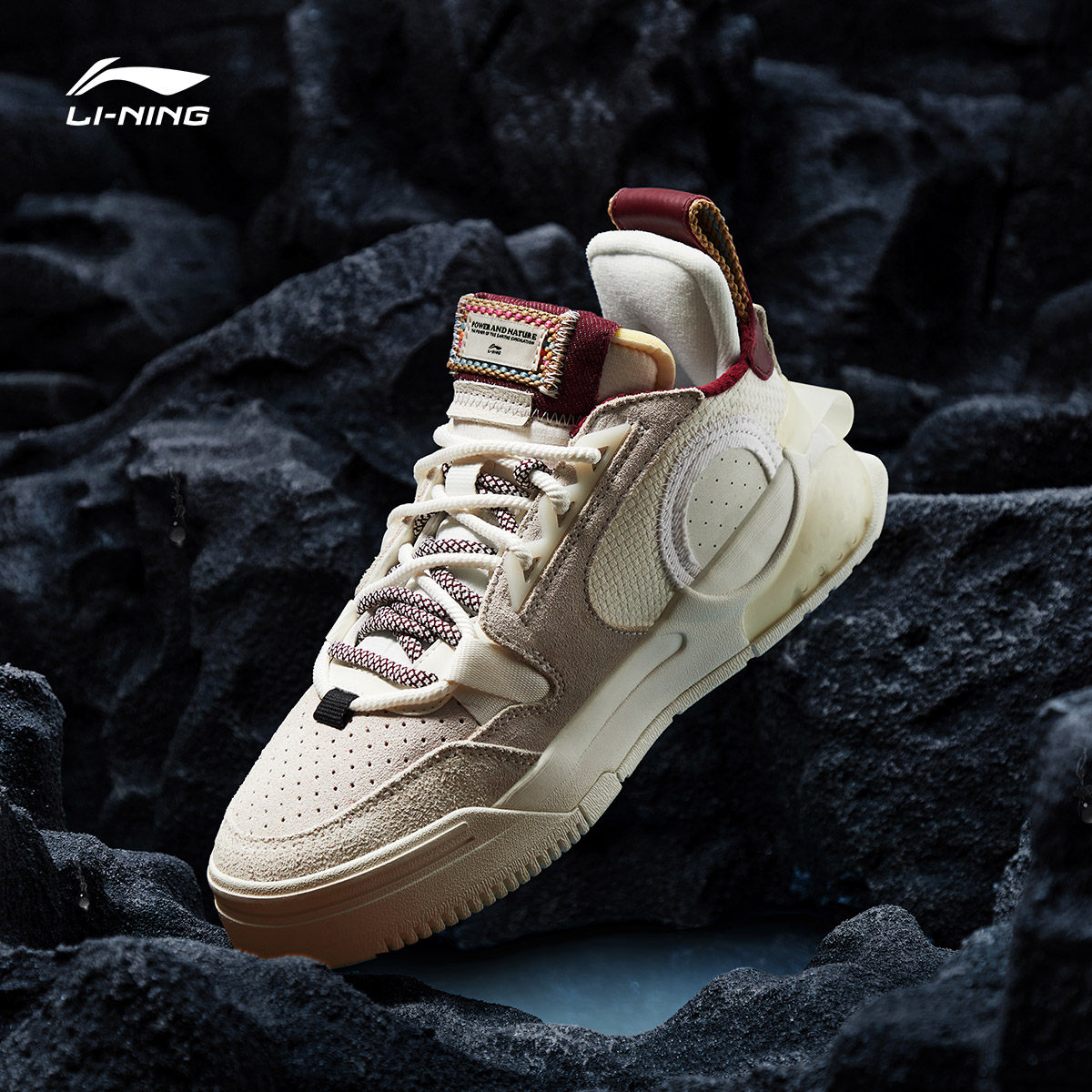 李宁启源休闲鞋女鞋都市户外系列经典软弹板鞋板鞋