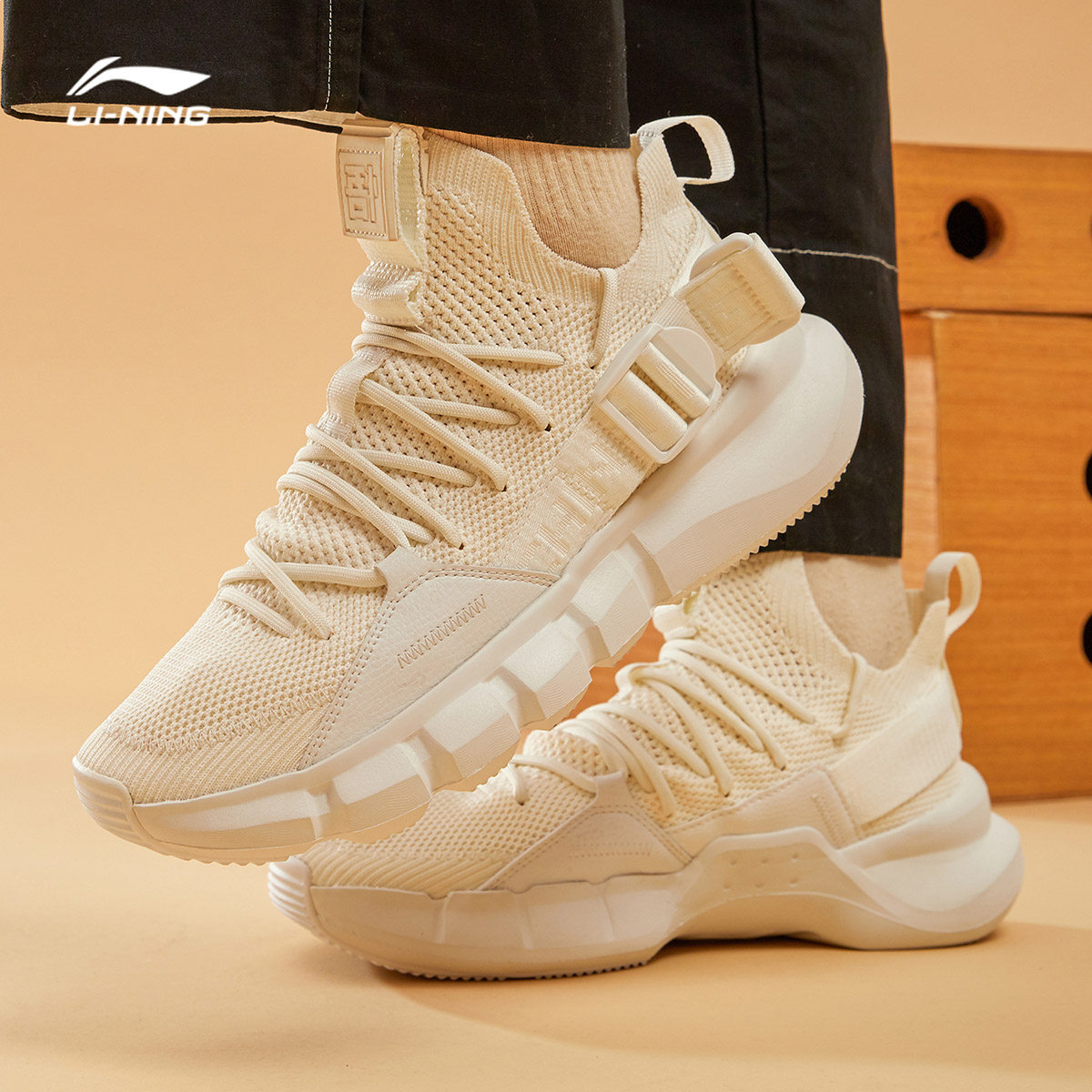 中国李宁纽约时装周走秀同款悟道男鞋时尚经典休闲板鞋