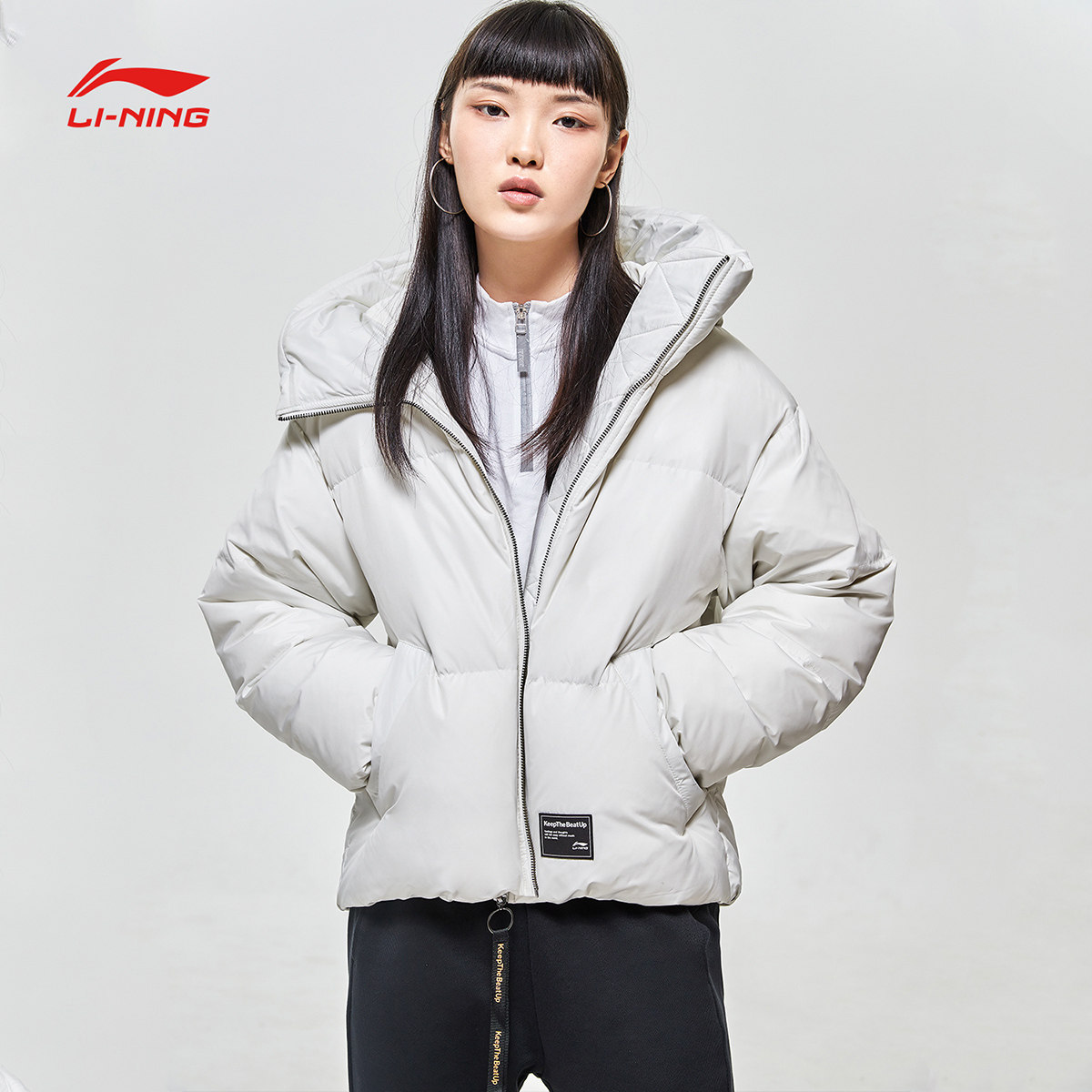 李宁短款羽绒服女士新款运动时尚连帽宽松保暖冬季鸭绒运动服