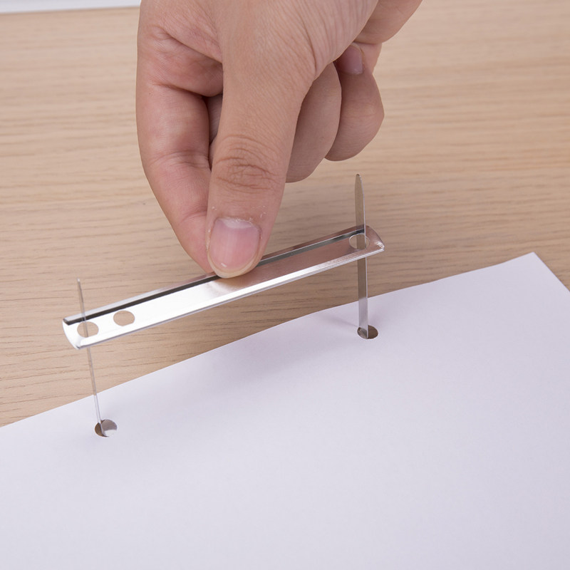 订扣80mm金属夹条50付 得力封闭式 订夹条5547两孔打孔机封面装 装