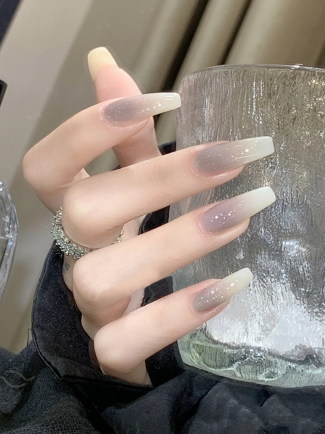 高级轻奢美甲网红渐变灰色手工中长新款2023穿戴甲