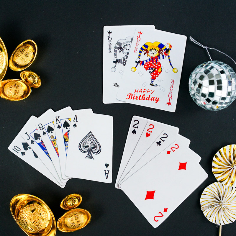 生日蛋糕装饰扑克同花顺王炸斗地主一手好牌插牌男神一夜暴富插卡