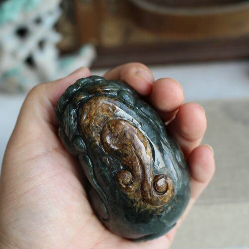 天然玉石保真和田玉河磨籽料带貔貅摆件手把摆件