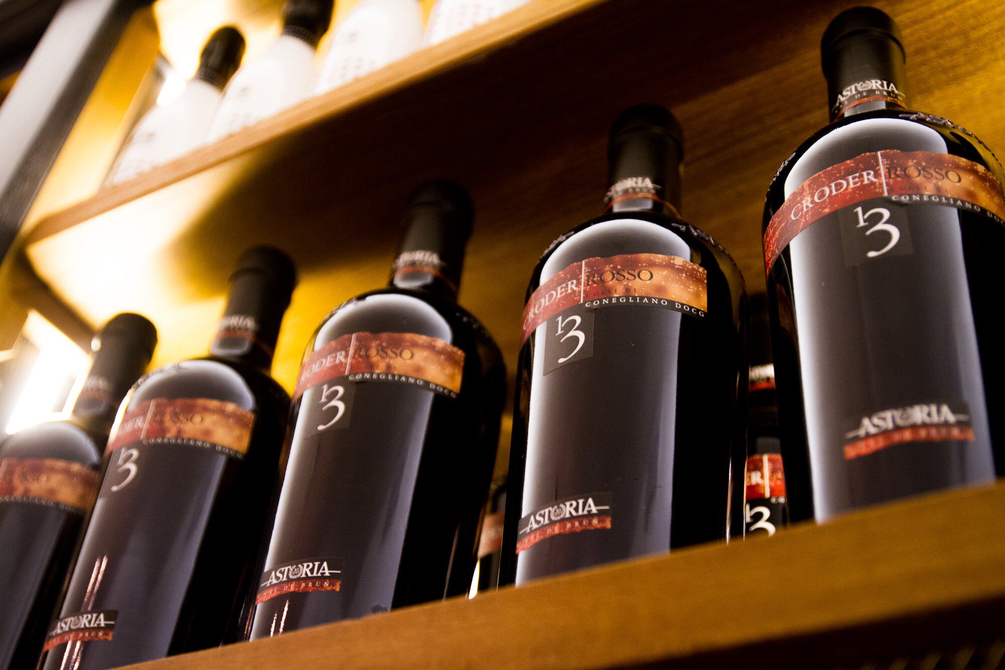 意大利爱思尼雅酒庄歌德红葡萄酒astoriacroderrosso干红静态葡萄酒