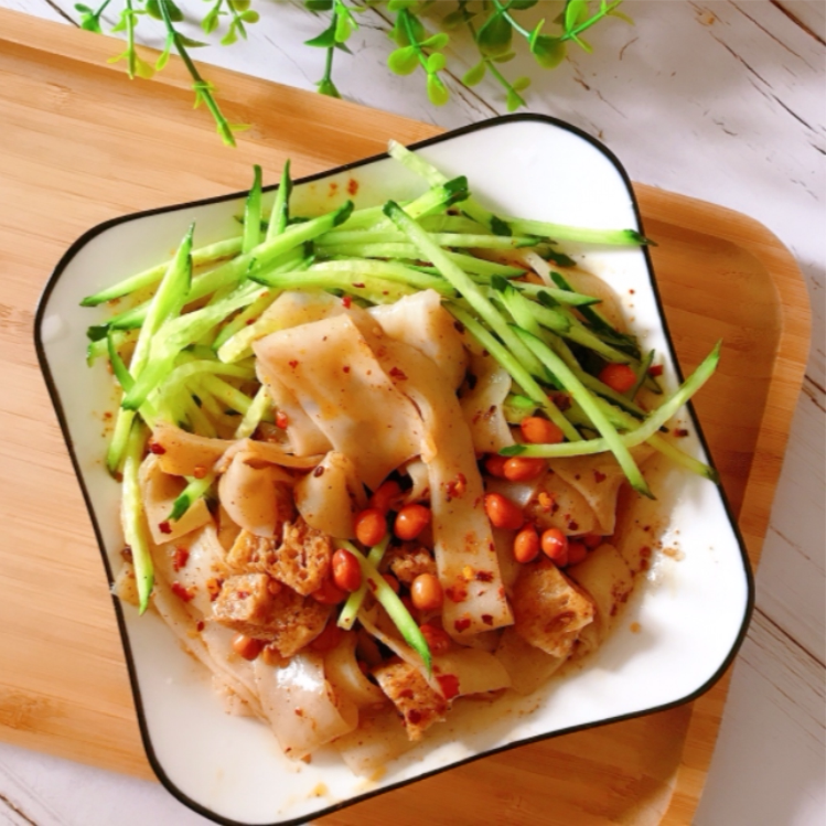 面皮宿州齐家速食凉皮淮北虚线手工美味真空冲泡方便面