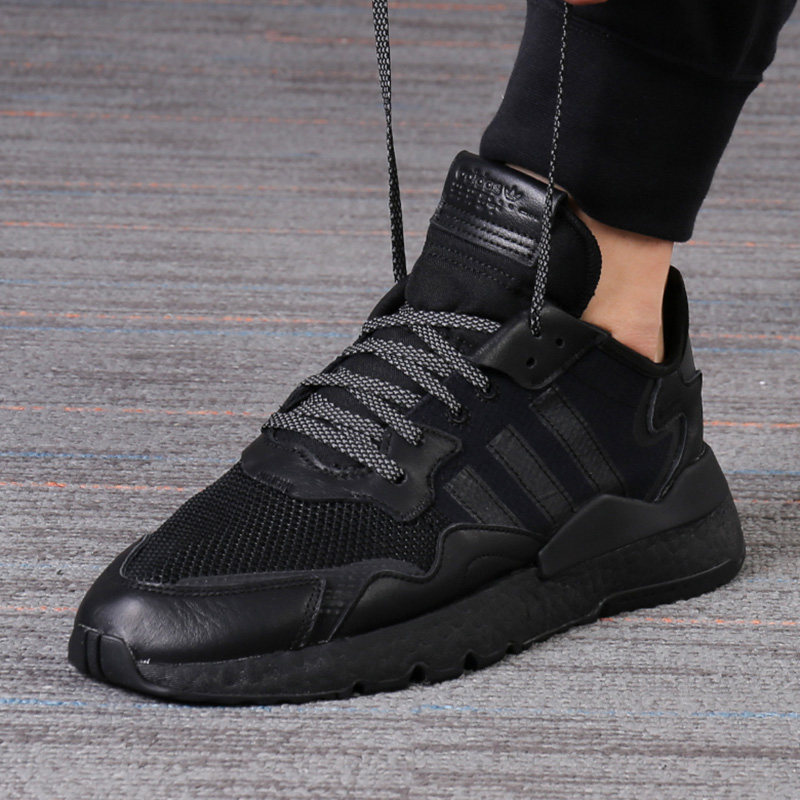 迪达斯三叶草男鞋夏新款新款黑武士纯色运动鞋减震轻便跑步跑步鞋