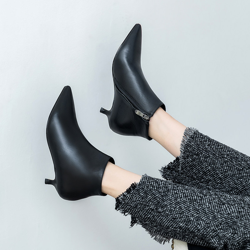 白色尖头细跟短靴女小跟低跟舒适猫跟真皮及踝靴春秋单靴裸靴单鞋