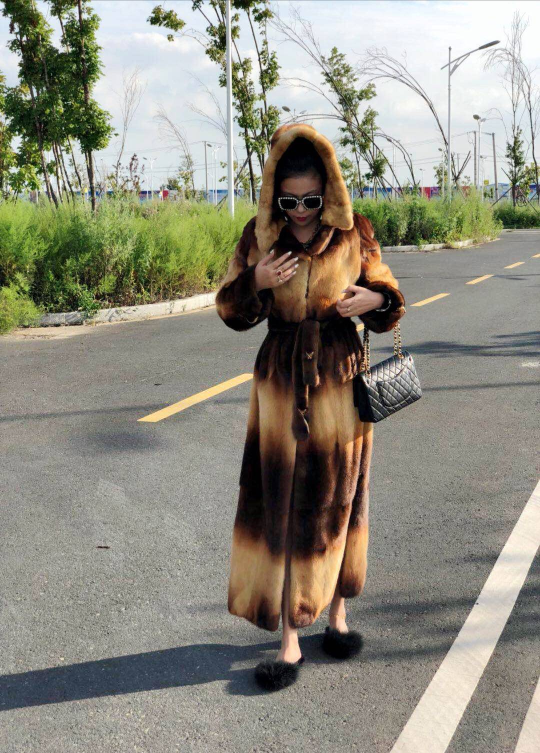 vivian欧货走秀黄金貂过渡天鹅绒大帽腰带超长水貂皮草
