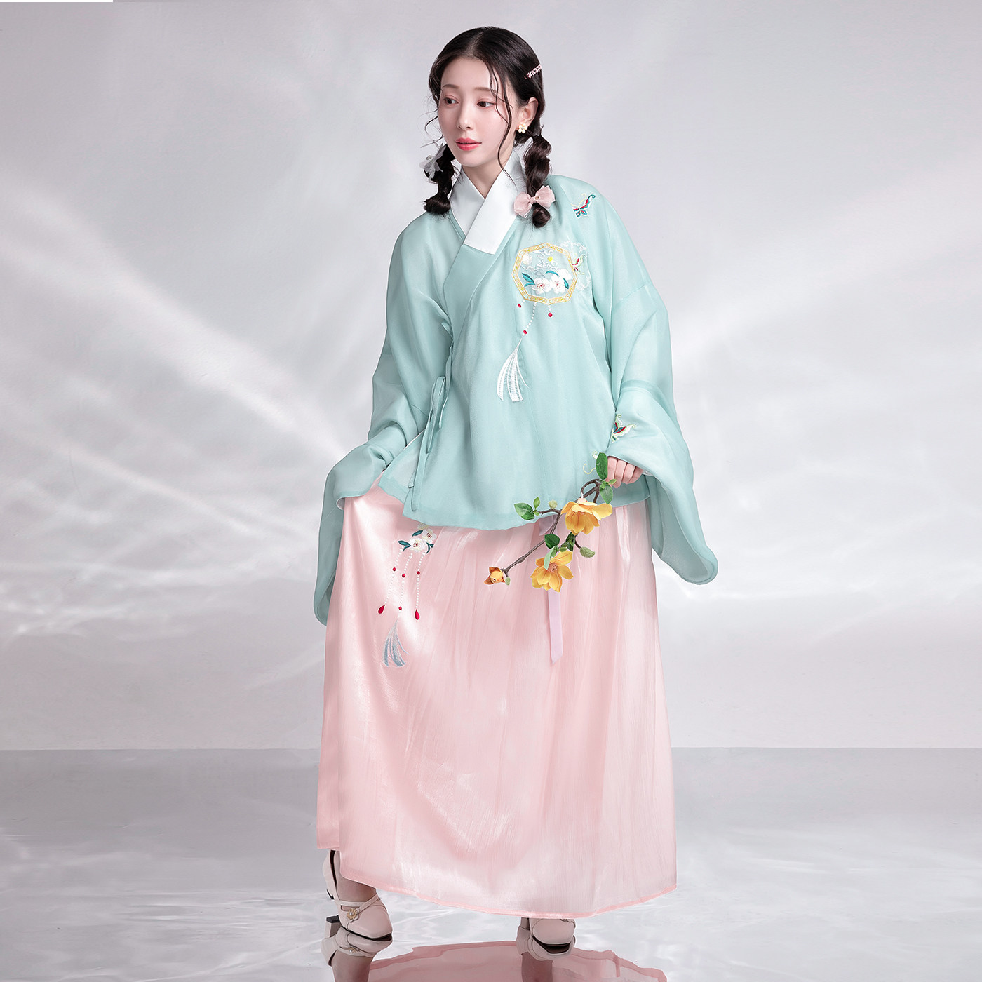 清仓司花令扇底蝶原创传统汉服明制交领袄裙汉服