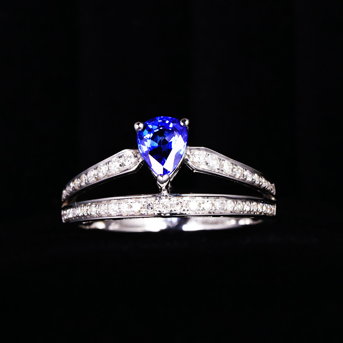 648ct 天然无烧斯里兰卡 蓝宝石戒指 皇冠款 18k金 2.728g