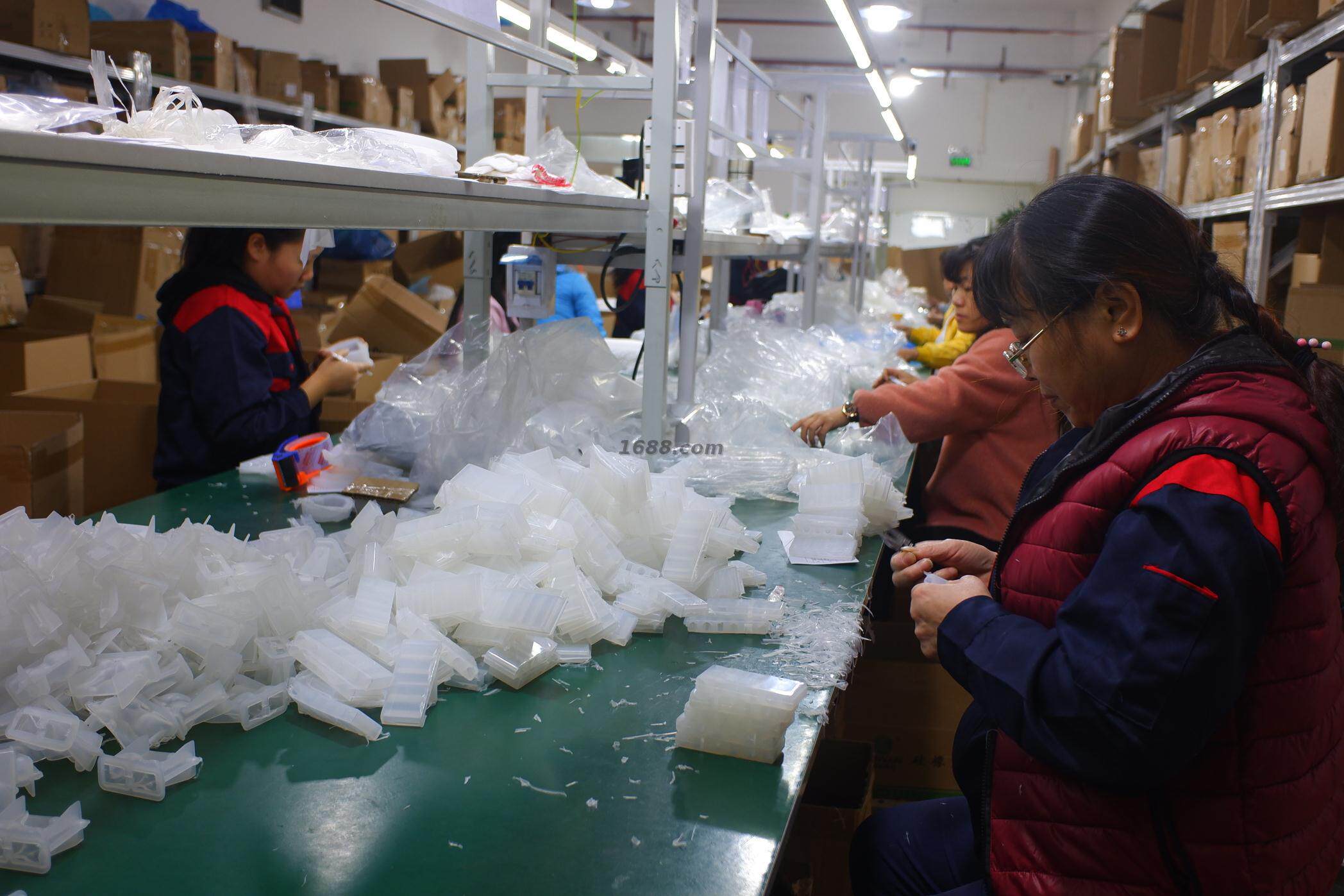 深圳市光明新区亿兴硅胶模具厂