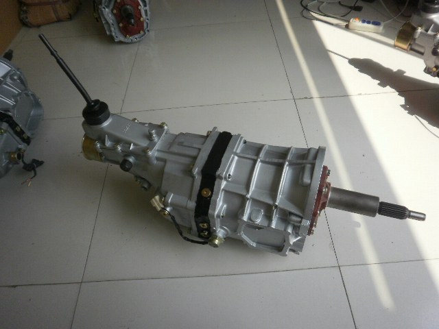 皮卡变速箱变速箱