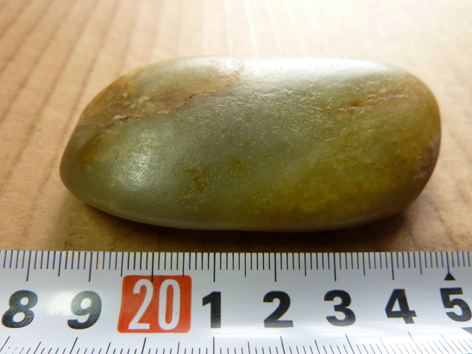 8055号新疆玉龙喀什河和田青玉籽料珠宝奇石