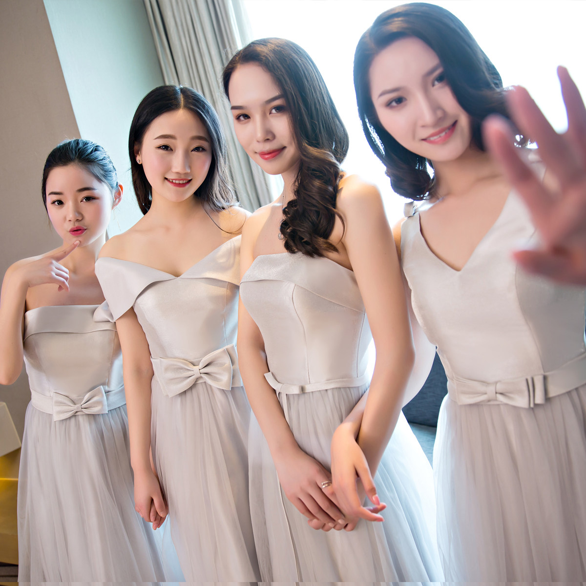 伴娘服长款2020秋冬新款姐妹团仙一字肩显年会礼服