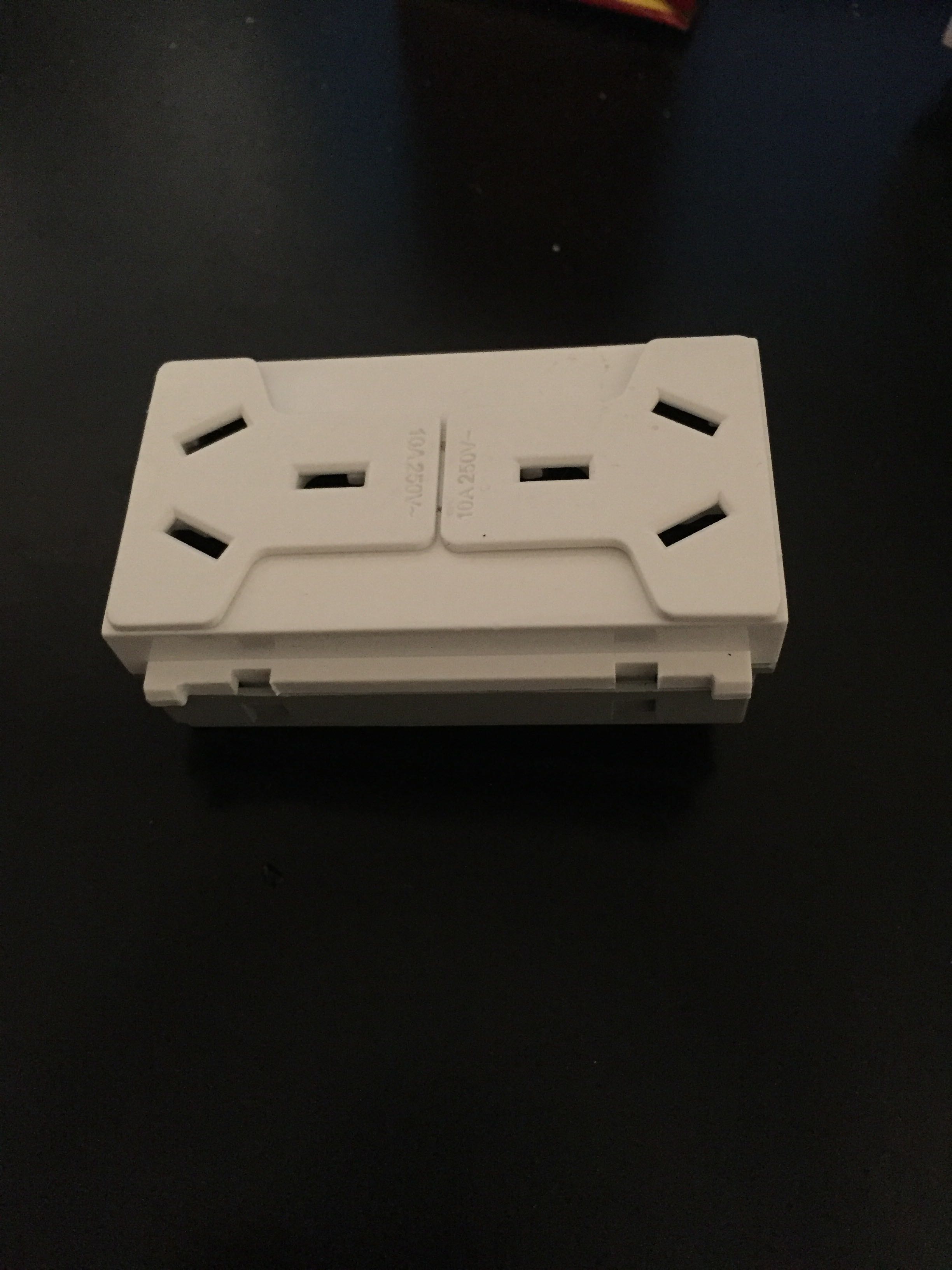 功能键连体六孔地插开关电源插座地插