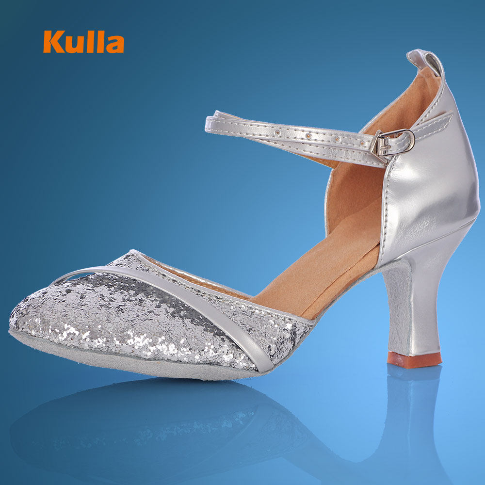 新款初学者广场舞广场四季软底银色摩登高跟女式拉丁舞鞋