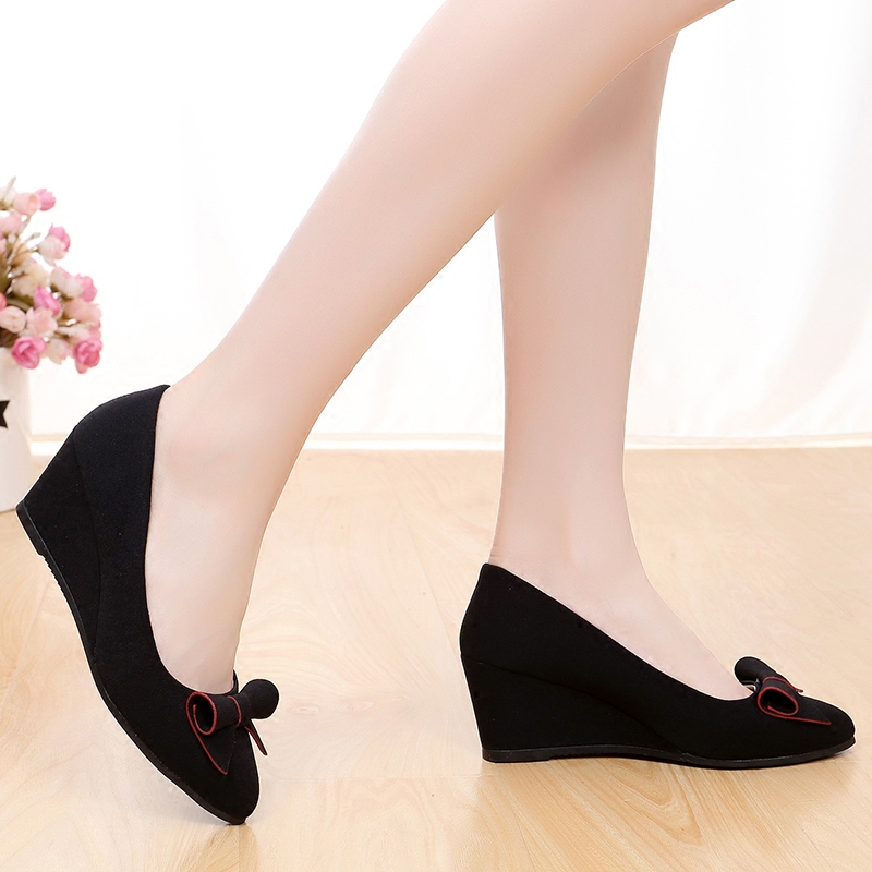 女鞋麒祥老北京布鞋时尚尚坡女单高跟尖头黑色工装布鞋