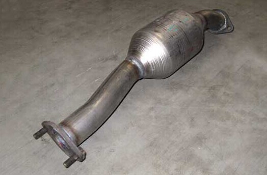 风云三元催化原厂配件适用奇瑞器主两厢三厢三元催化