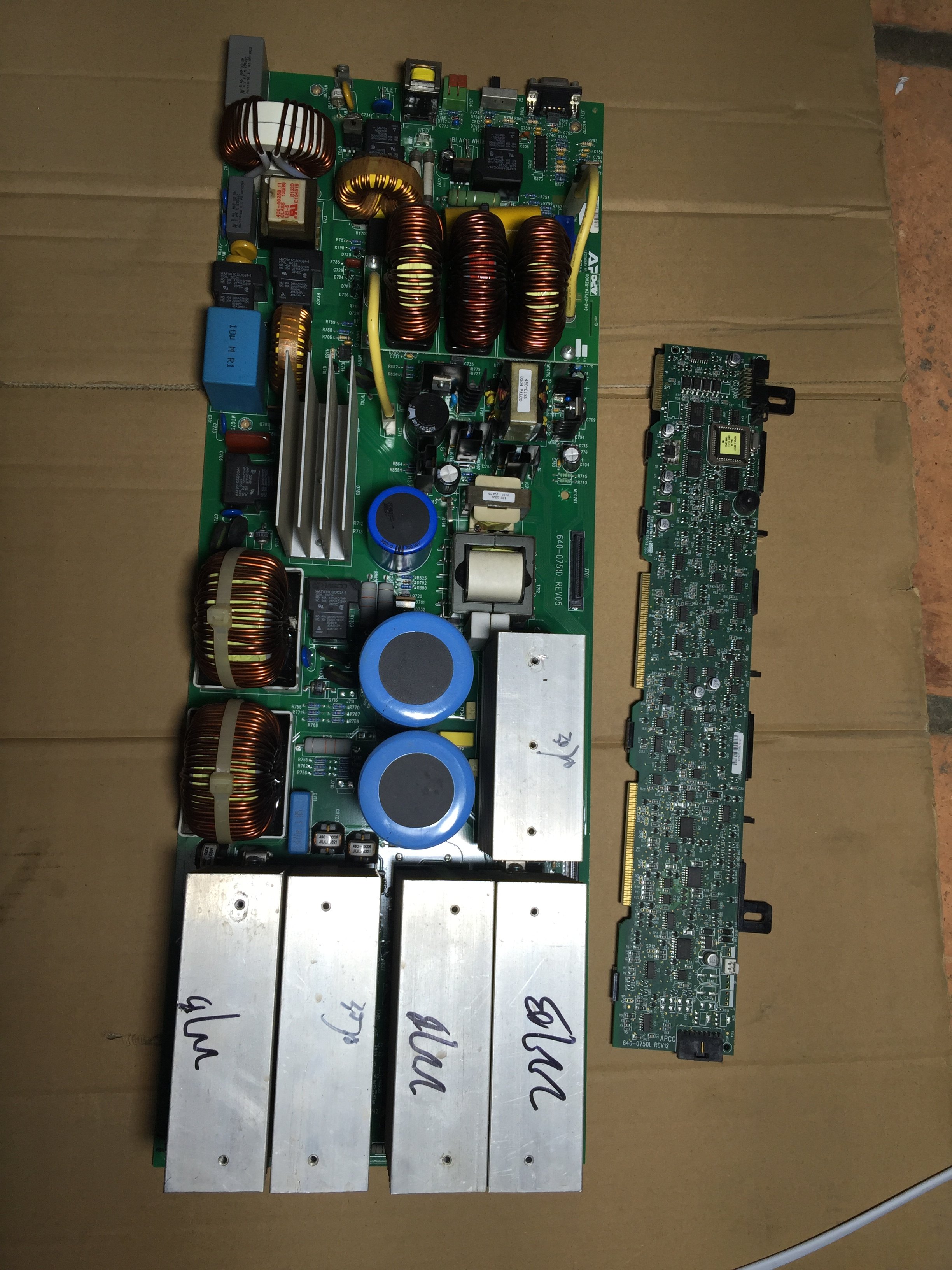 apcupssurt5000uxich主板ups电源