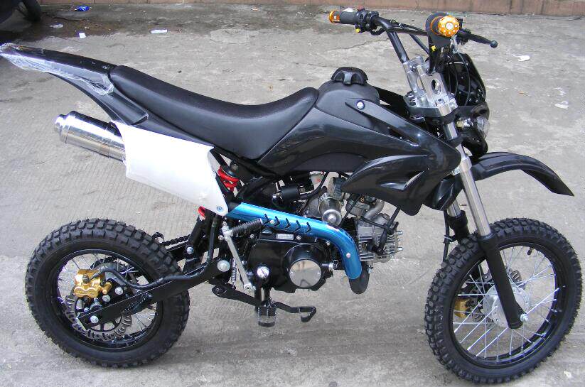 阿波罗越野摩托车山地轻骑高赛川崎125c沙滩爬山摩托车化油器