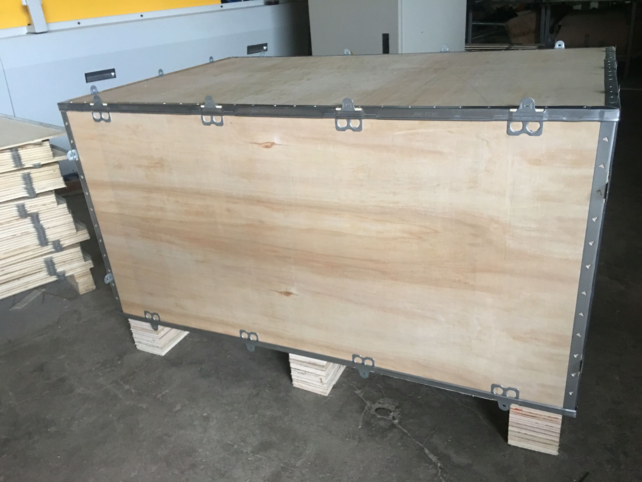 定做木箱出口商品展销包装快速拆装熏蒸夹板非标暗箱扣