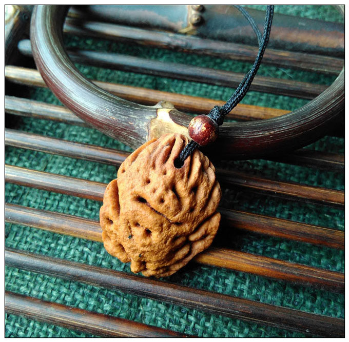 玄武背暴桃核手工打磨制作护身项坠吊坠趋吉避凶项坠