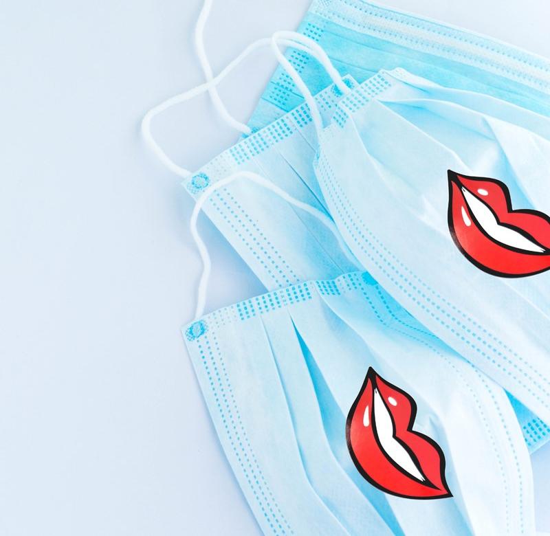 笑脸口罩贴纸嘴唇笑口露牙齿服务窗口微笑接待办事店员嘴唇表情贴