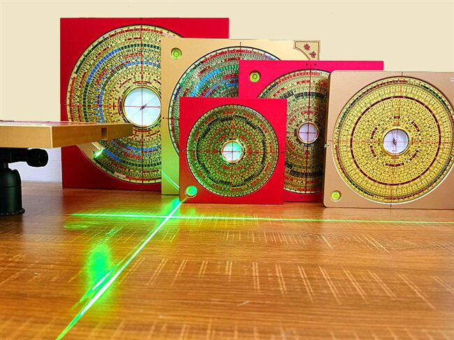 新品激光红外线风水罗盘高精度随身携带三合综合指南针摆件