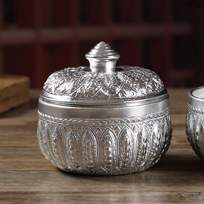 首页 下载app                          泰国茶叶罐  锡制品手工雕花
