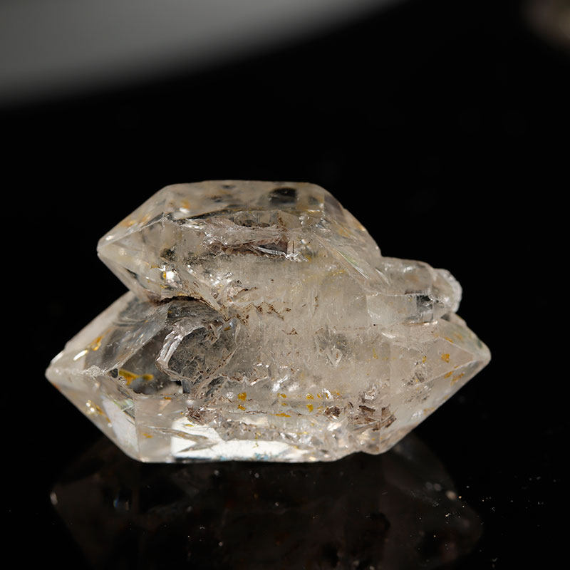 闪灵摆件赞比亚蒙水晶天然赫尔基油原石荧光摆件