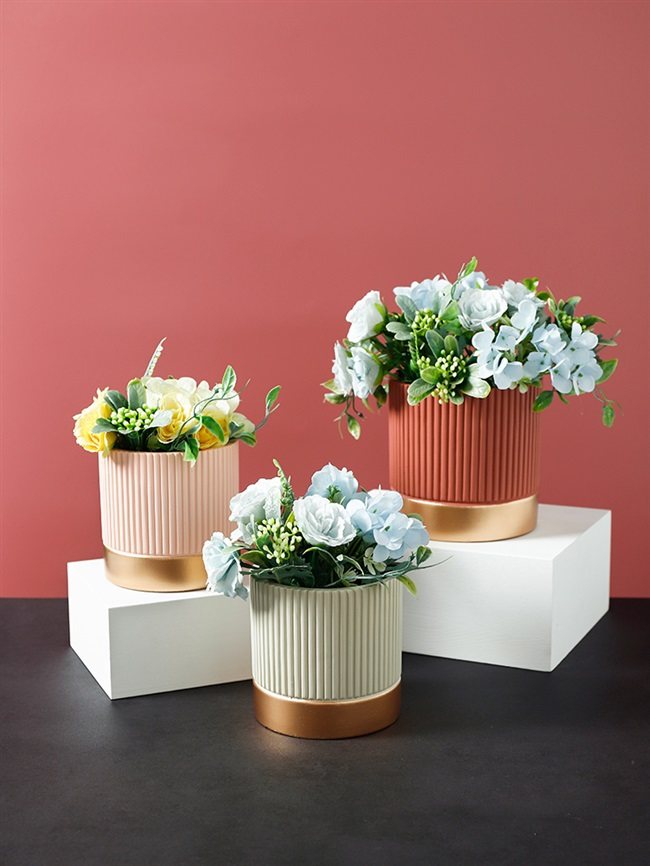 北欧轻奢花盆绿植网红星级酒店餐厅高档金色莫兰花盆