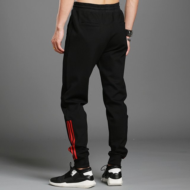 Autumn and winter men's casual sports pants maple embroidery plus velvet youth slim small foot black long pants tide brand harem pants Autumn and winter men's casual sports pants maple embroidery plus velvet youth slim small foot black long pants tide brand harem pants