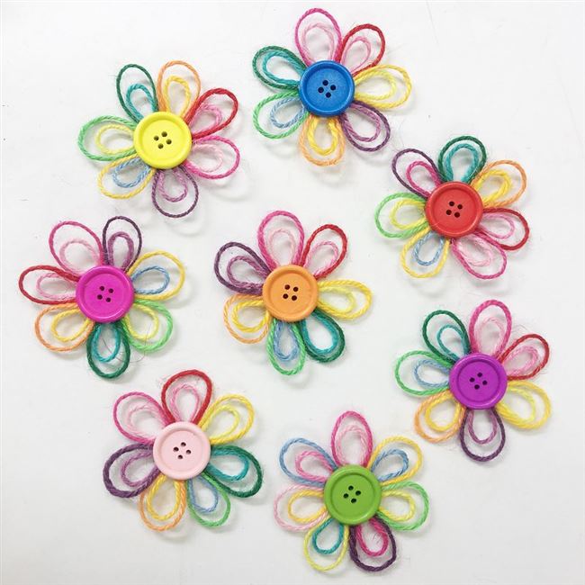 纽扣花朵彩色绳子幼儿园手工环创制作珠子